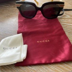 Gucci Sunlasses